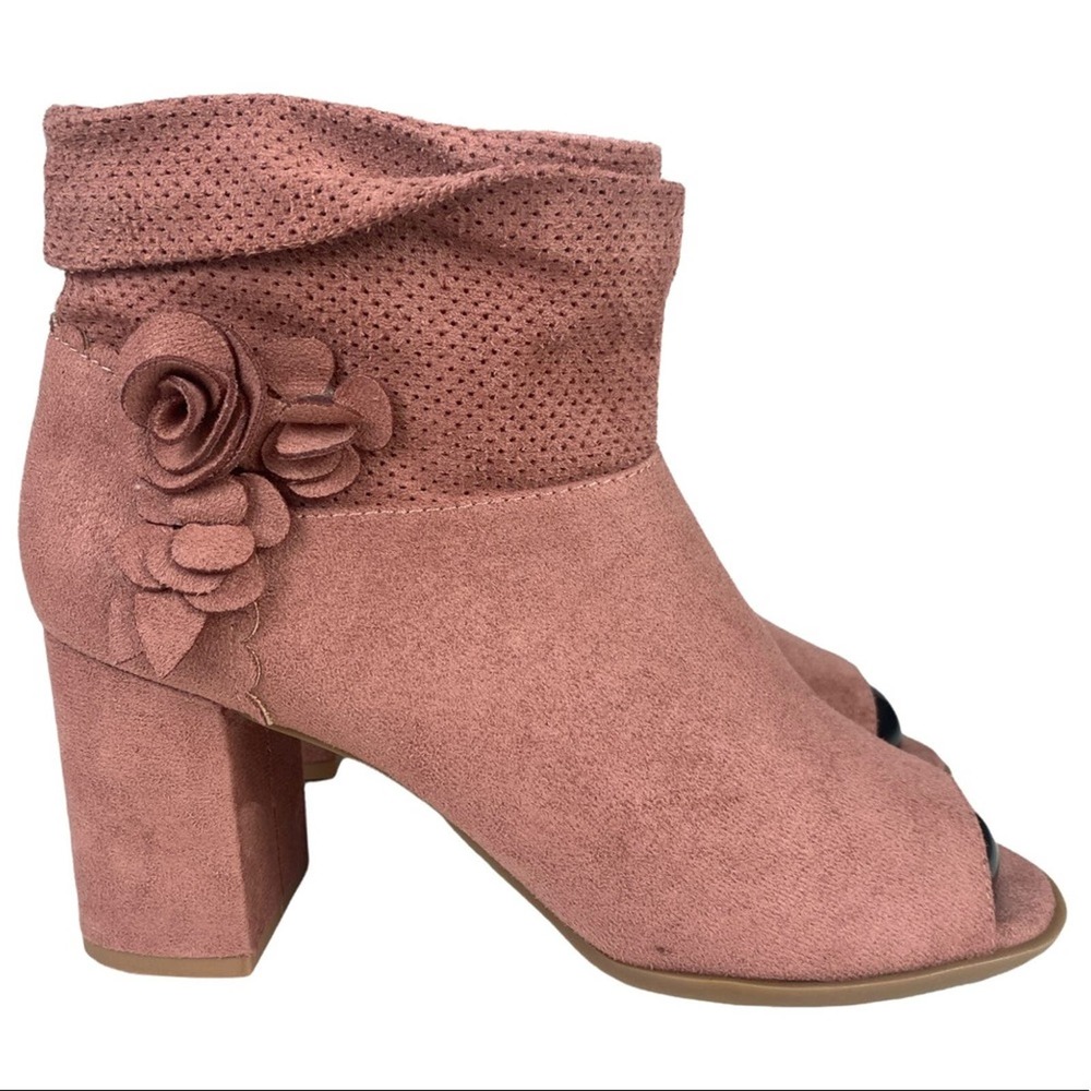 DOLCE BY MOJO MOXY PINK ZIP CLOSURE WITH FLOWER DESIGN BOOTIES WOMEN’S SIZE 7